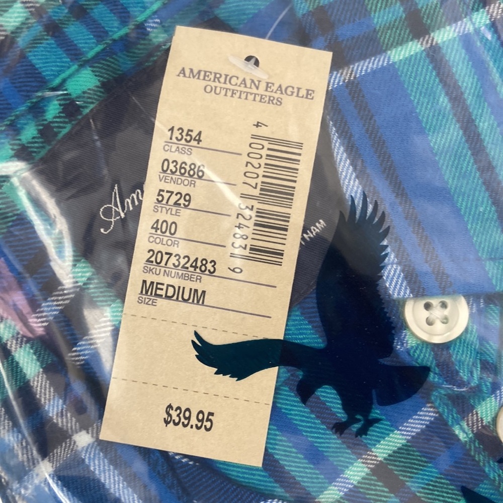 Women’s Flannel - Picture 2 of 4